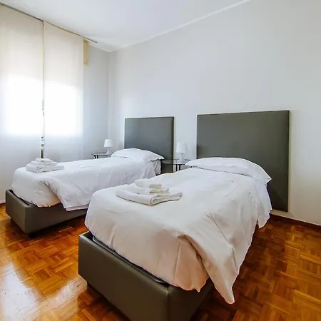 Panoramic Red House Near Padova * Сельваццано-Дентро
